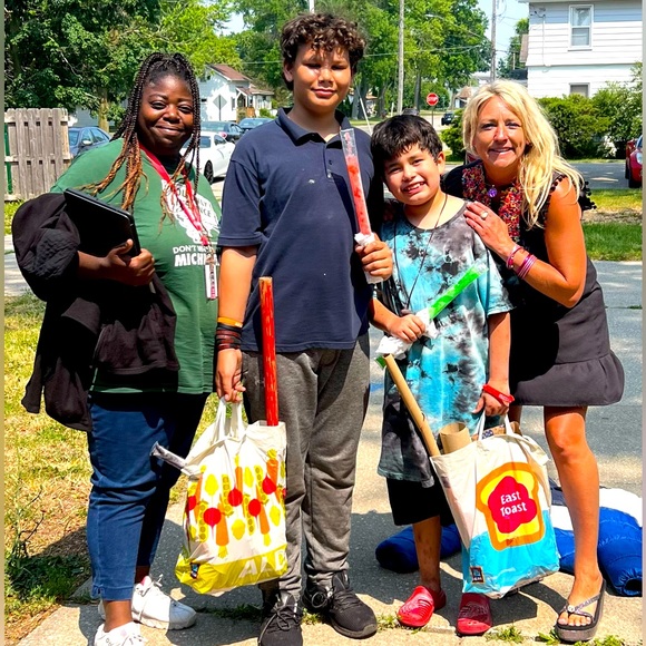 Meet your Posher, Stacey💜 - Picture 3 of 11